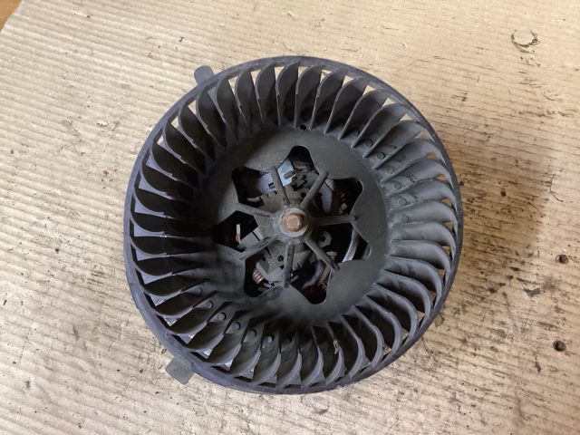 bontott VW PASSAT B7 Fűtőmotor (Klímás)