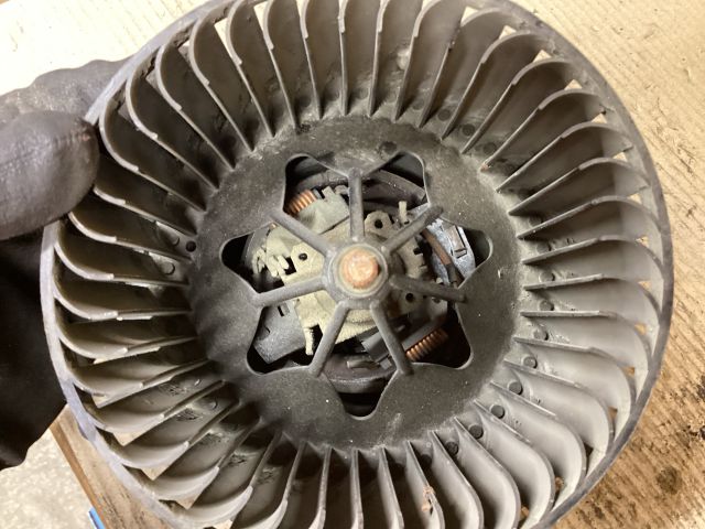 bontott VW PASSAT B7 Fűtőmotor (Klímás)