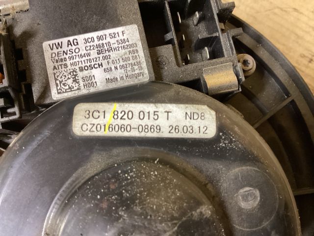 bontott VW PASSAT B7 Fűtőmotor (Klímás)