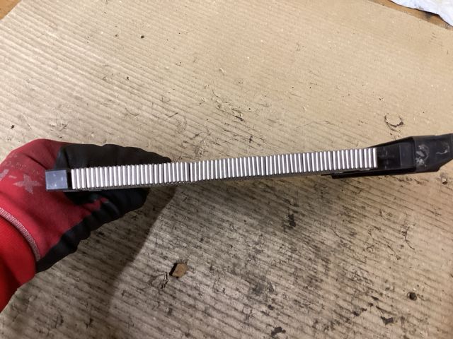 bontott VW PASSAT B7 Fűtőradiátor (Elektromos)