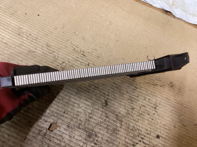 bontott VW PASSAT B7 Fűtőradiátor (Elektromos)