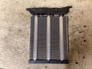 bontott VW PASSAT B7 Fűtőradiátor (Elektromos)