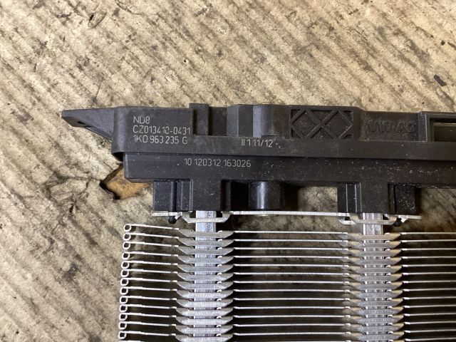 bontott VW PASSAT B7 Fűtőradiátor (Elektromos)