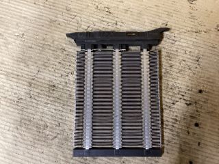 bontott VW PASSAT B7 Fűtőradiátor (Elektromos)