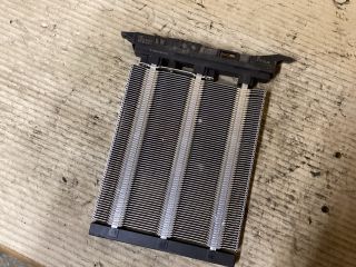 bontott VW PASSAT B7 Fűtőradiátor (Elektromos)