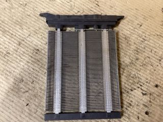 bontott VW PASSAT B7 Fűtőradiátor (Elektromos)