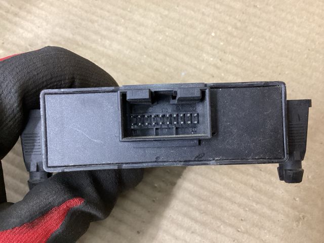 bontott VW PASSAT B7 Gateway Elektronika