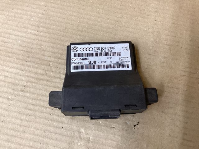 bontott VW PASSAT B7 Gateway Elektronika