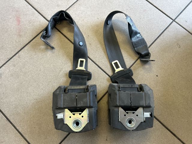 bontott VW PASSAT B7 Hátsó Biztonsági Öv Szett