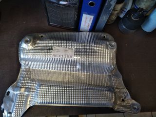 bontott VW PASSAT B7 Hátsó Kipufogó Dob Hővédő Lemez