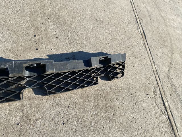 bontott VW PASSAT B7 Hátsó középső Lökhárító Tartó (Műanyag)