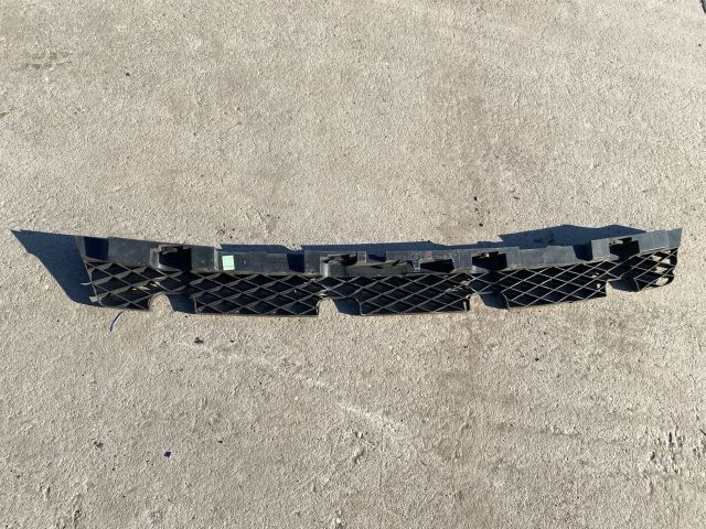 bontott VW PASSAT B7 Hátsó középső Lökhárító Tartó (Műanyag)