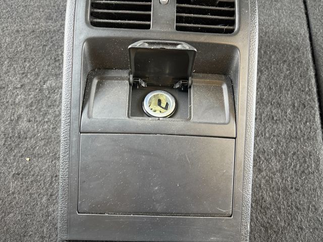 bontott VW PASSAT B7 Hátsó középső Szellőző