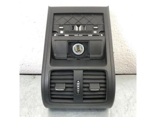 bontott VW PASSAT B7 Hátsó középső Szellőző