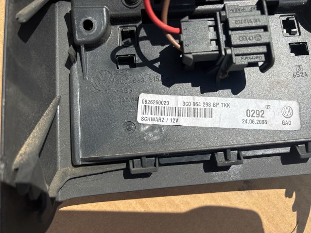 bontott VW PASSAT B7 Hátsó középső Szellőző