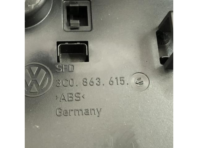 bontott VW PASSAT B7 Hátsó középső Szellőző