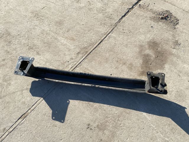 bontott VW PASSAT B7 Hátsó Lökhárító Merevítő (Fém)