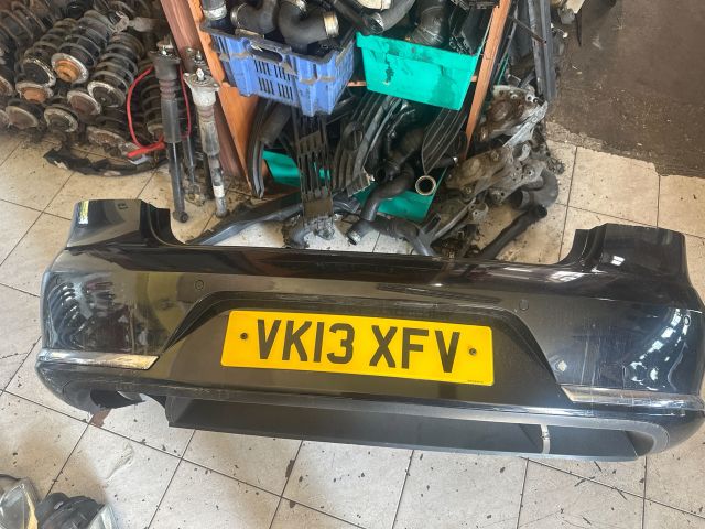 bontott VW PASSAT B7 Hátsó Lökhárító (Részeivel)