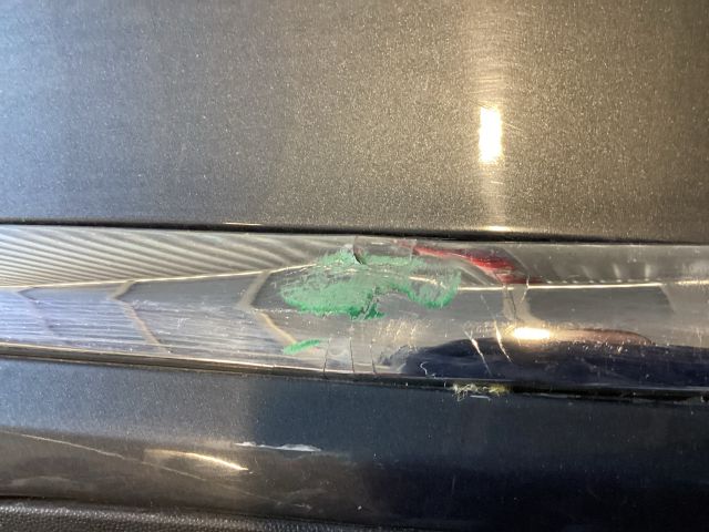 bontott VW PASSAT B7 Hátsó Lökhárító (Részeivel)