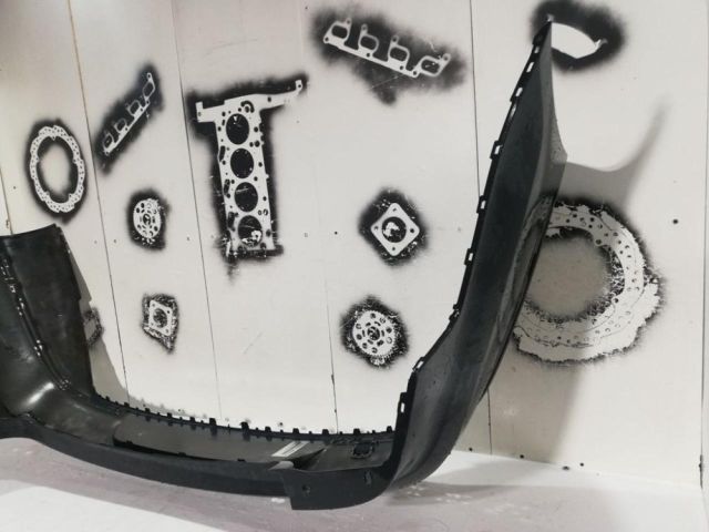 bontott VW PASSAT B7 Hátsó Lökhárító (Üresen)