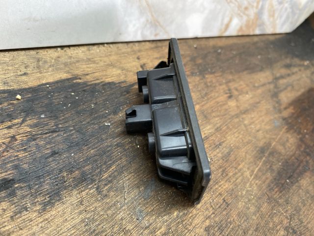 bontott VW PASSAT B7 Hátsó Rendszámtábla Világítás