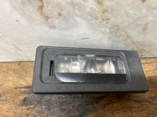 bontott VW PASSAT B7 Hátsó Rendszámtábla Világítás