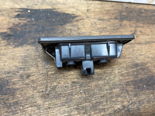 bontott VW PASSAT B7 Hátsó Rendszámtábla Világítás