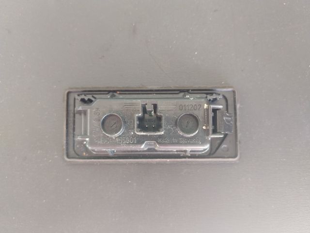 bontott VW PASSAT B7 Hátsó Rendszámtábla Világítás