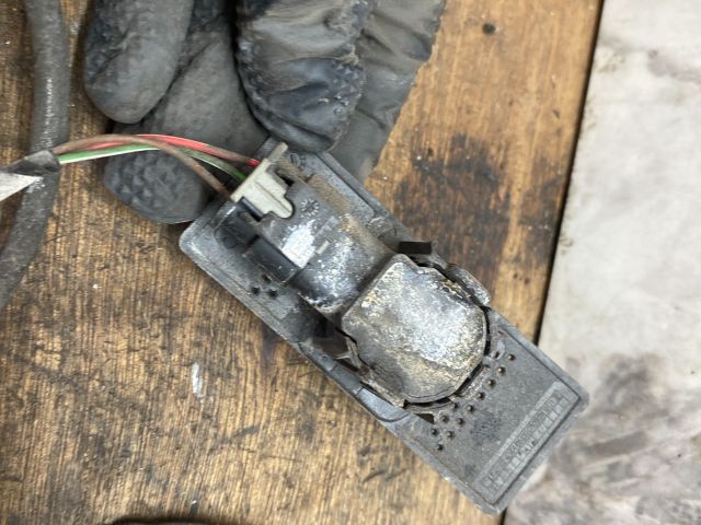 bontott VW PASSAT B7 Hátsó Tolatóradar Kábelköteg