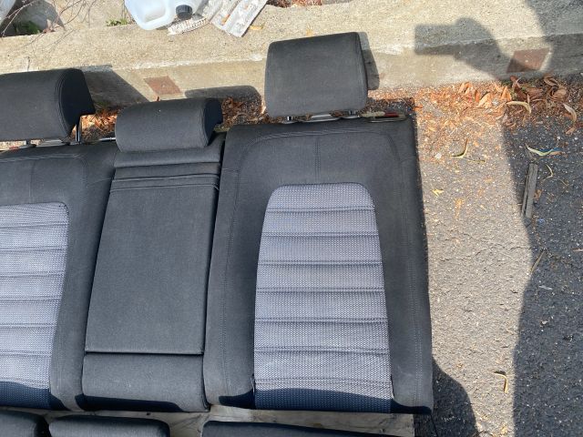 bontott VW PASSAT B7 Hátsó Ülés Szett