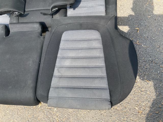 bontott VW PASSAT B7 Hátsó Ülés Szett