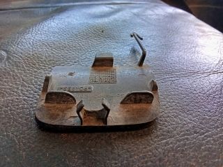 bontott VW PASSAT B7 Hátsó Vonószem Burkolat