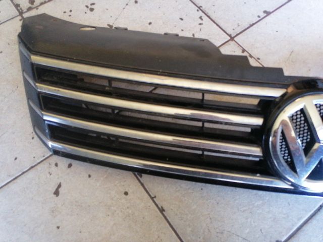 bontott VW PASSAT B7 Hűtőrács