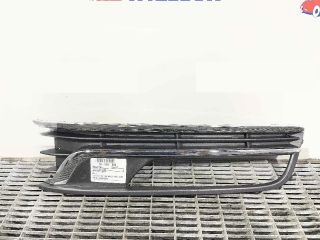 bontott VW PASSAT B7 Hűtőrács