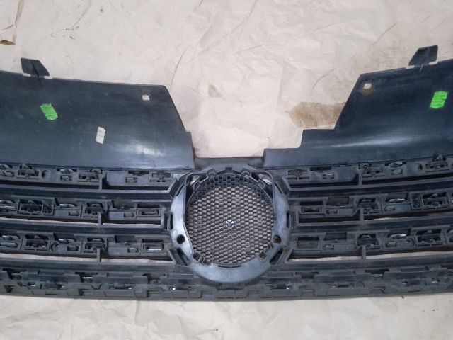 bontott VW PASSAT B7 Hűtőrács