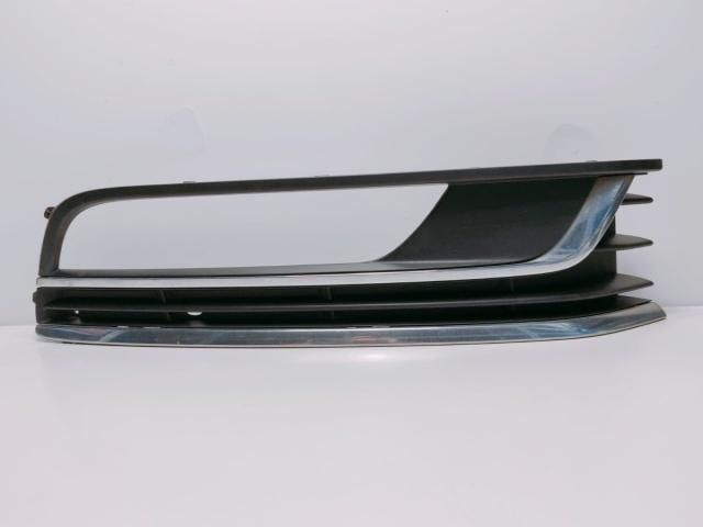 bontott VW PASSAT B7 Hűtőrács