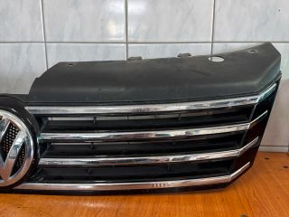 bontott VW PASSAT B7 Hűtőrács