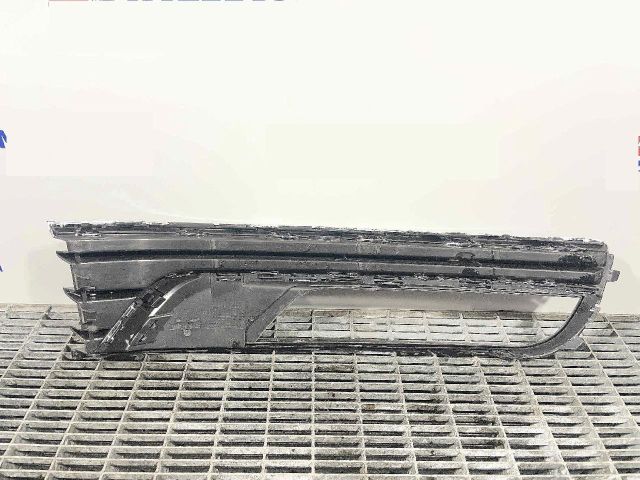 bontott VW PASSAT B7 Hűtőrács