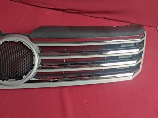 bontott VW PASSAT B7 Hűtőrács