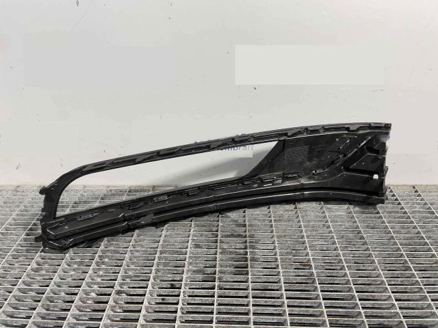 bontott VW PASSAT B7 Hűtőrács