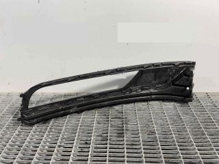 bontott VW PASSAT B7 Hűtőrács