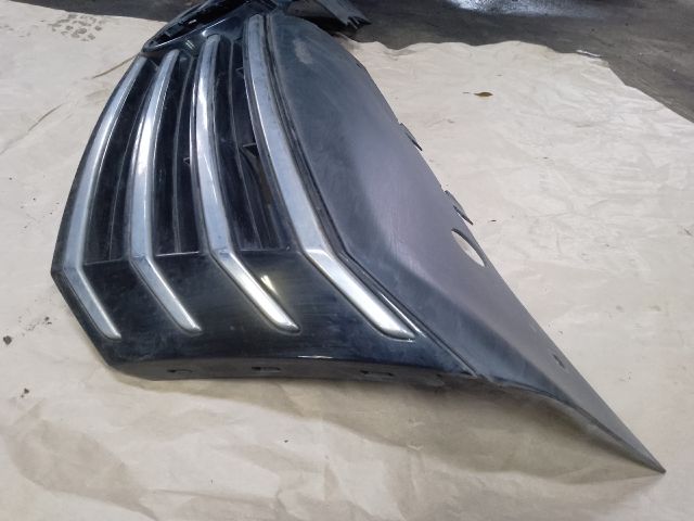 bontott VW PASSAT B7 Hűtőrács