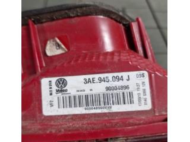 bontott VW PASSAT B7 Jobb Belső Hátsó Lámpa