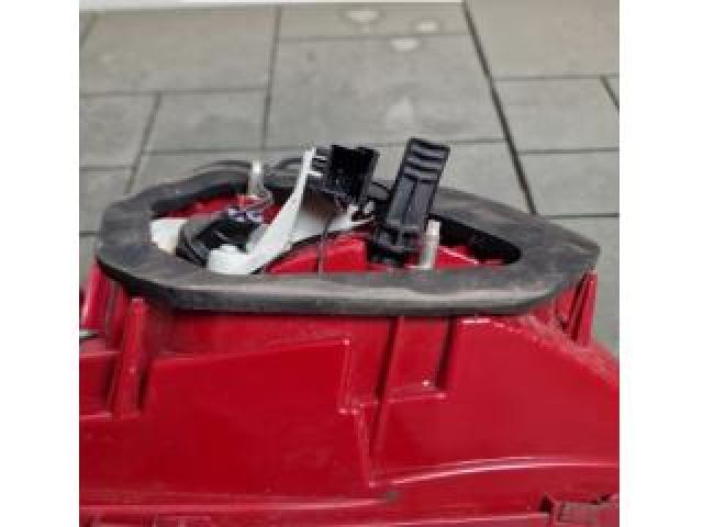 bontott VW PASSAT B7 Jobb Belső Hátsó Lámpa