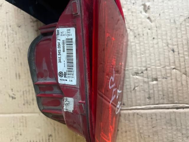 bontott VW PASSAT B7 Jobb Belső Hátsó Lámpa