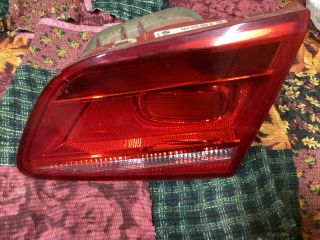 bontott VW PASSAT B7 Jobb Belső Hátsó Lámpa