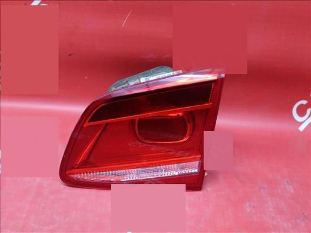 bontott VW PASSAT B7 Jobb Belső Hátsó Lámpa