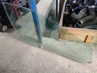 bontott VW PASSAT B7 Jobb első Ablak