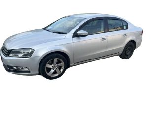 bontott VW PASSAT B7 Jobb első Ablak