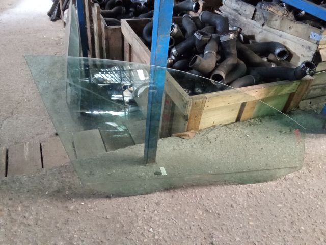 bontott VW PASSAT B7 Jobb első Ablak